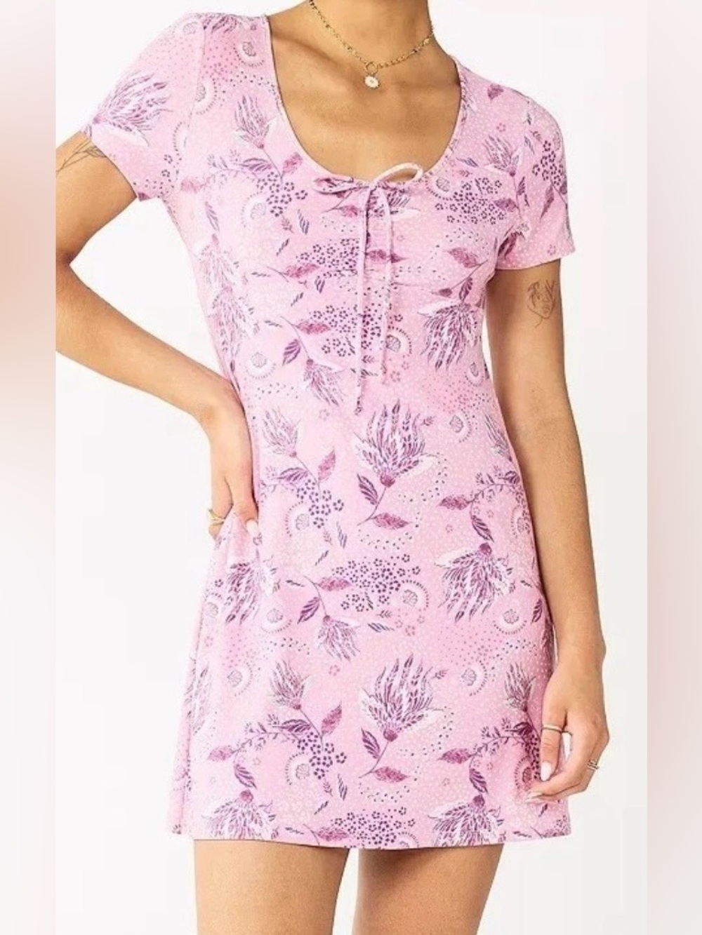 SO Cinch Front Fit & Flare Peasant Pink Purple Floral Dress Size Small